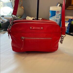 B. Makowsky Red Pebbled Leather Crossbody Bag Silver Hardware magnetic closure